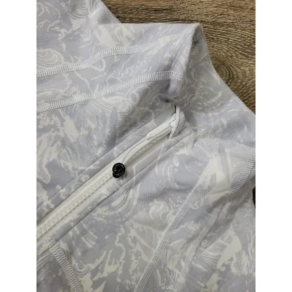 Lululemon Define Jacket Full Zip Gray Pockets Women's 8 Vented Back Art Print